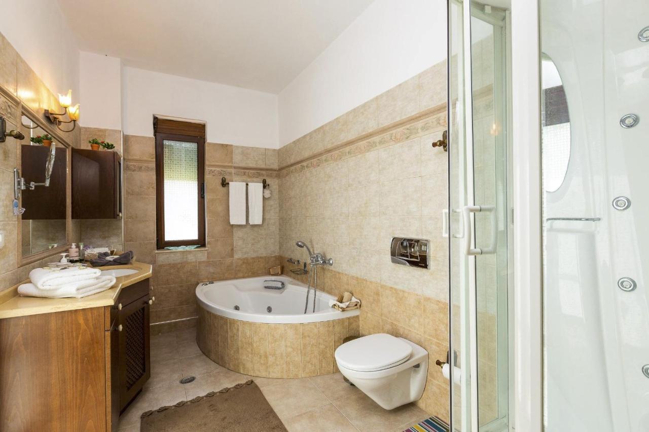 Villa Natura - With Private Heated Pool Tria Monastiria Ngoại thất bức ảnh